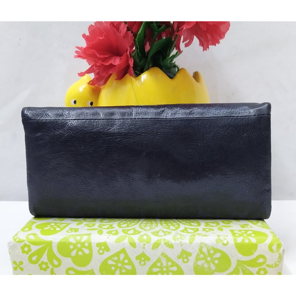 Kenneth Cole Black Leather Zipper Pocket Credit Card ID Window Trifold Wallet - Picture 2 of 13